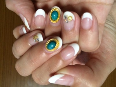 夏のフットネイルはシンプルデザインがオススメ！金沢美容院4cm