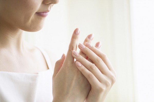 自分でできる手の巻き爪の治し方 巻き爪の原因とは